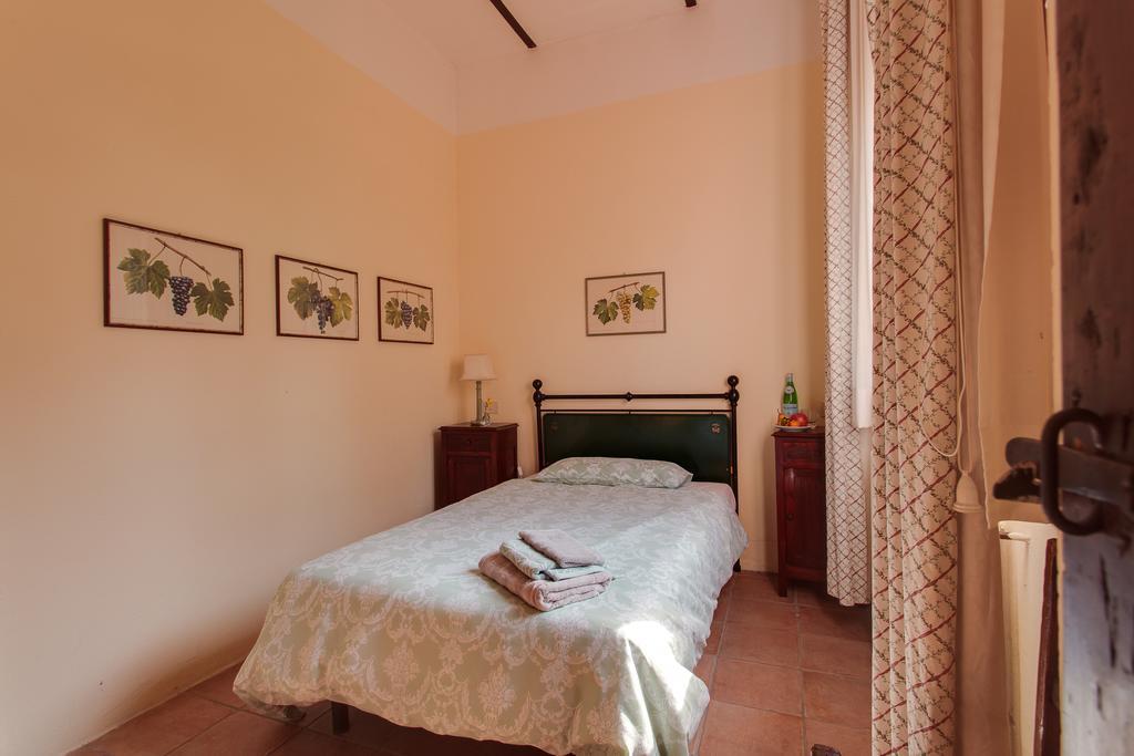 Agriturismo Il Pettirosso Vendégház Forlì Kültér fotó