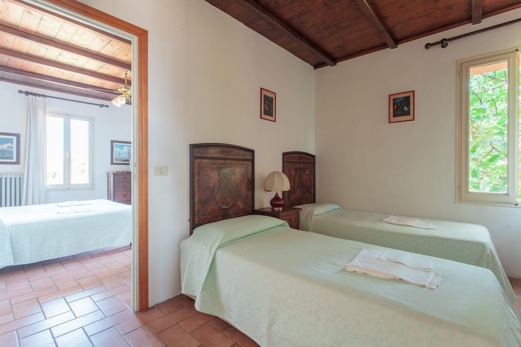 Agriturismo Il Pettirosso Vendégház Forlì Kültér fotó